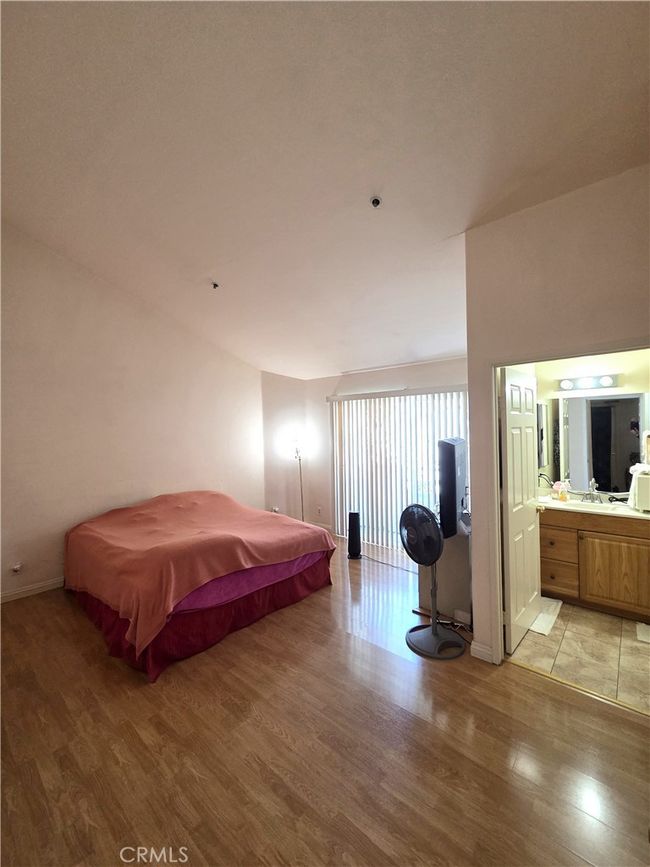 UNIT-3 - 9146 Tobias Ave, Townhouse with 3 bedrooms, 3 bathrooms and 2 parking in Panorama City CA | Image 6