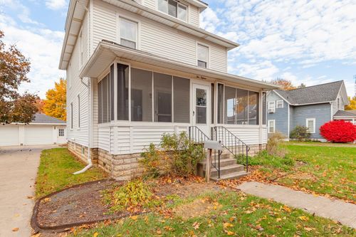 215 White St, Blissfield, MI, 49228-1343 | Card Image