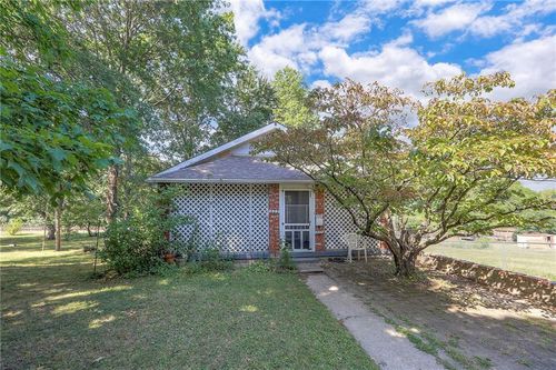 622 S Cedar Ave, Independence, MO, 64053-1822 | Card Image