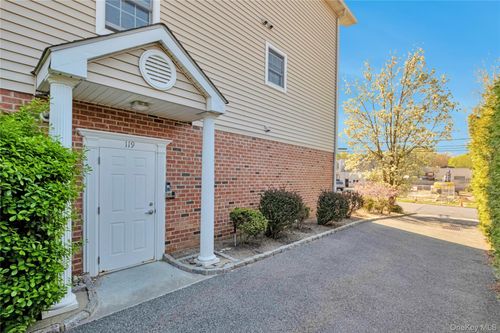 b-119 Montgomery Ave, Scarsdale, NY, 10583-5570 | Card Image