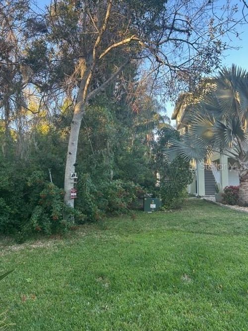 13311 72nd Ter, SEMINOLE, FL, 33776-4201 | Card Image