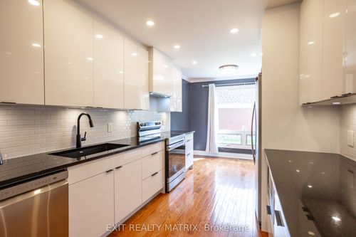 116 Rutherford Crt, Ottawa, ON, K2K1N5 | Card Image