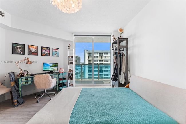APT-1404 - 1881 79 Th Street Cswy, Condo with 2 bedrooms, 2 bathrooms and null parking in North Bay Village FL | Image 11