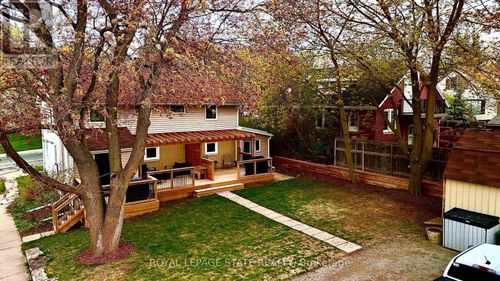 358 Dundas St E, Waterdown, ON, L8B0E8 | Card Image