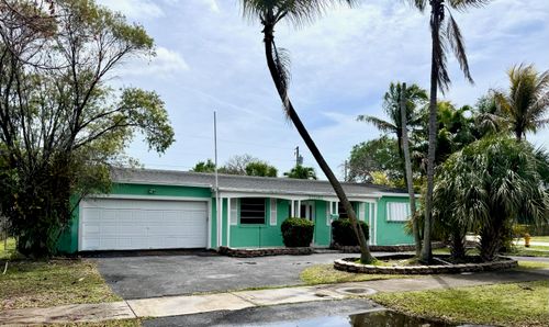 21045 Condado Rd, Cutler Bay, FL, 33189-3041 | Card Image