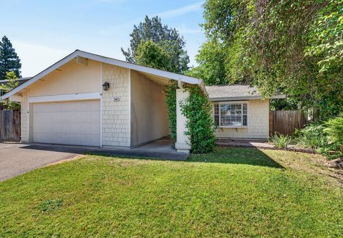 8408 N Star Way, Orangevale, CA, 95662 | Card Image