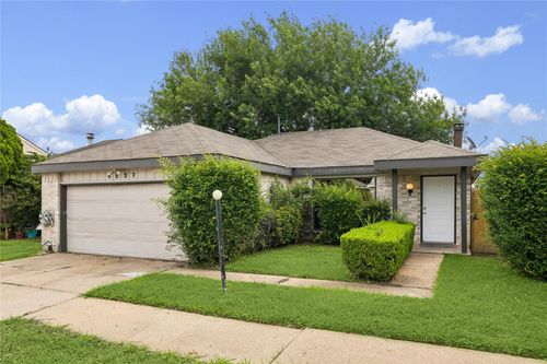 6527 Briar Glade Drive, Houston, TX, 77072 | Card Image