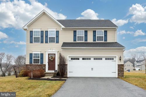 401 Brickus Cir, COATESVILLE, PA, 19320-5830 | Card Image