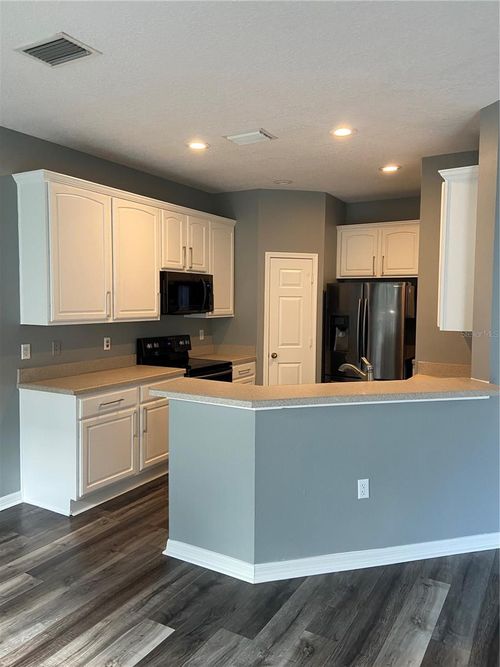 27546 Pleasure Ride Loop, WESLEY CHAPEL, FL, 33544-1836 | Card Image