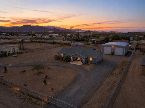 3410 W Carmichael Rd, Golden Valley, AZ, 86413-7688 | Card Image