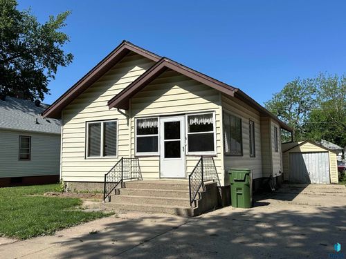 533 S Poplar St Street, Freeman, SD, 57029 | Card Image