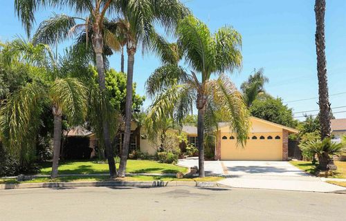 2045 W Clover Ave, Anaheim, CA, 92801-1614 | Card Image