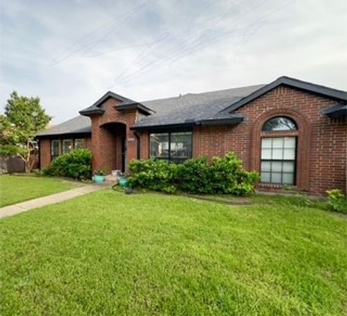 4633 Archer Dr, The Colony, TX, 75056-3319 | Card Image