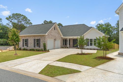 584 Tulip Tree Way, Niceville, FL, 32578-3435 | Card Image