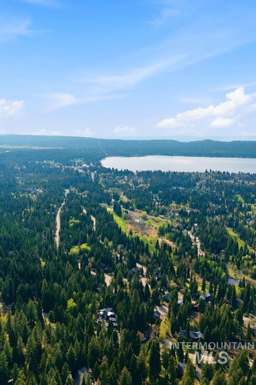 1435 Majestic View Dr, McCall, ID, 83638-7735 | Card Image