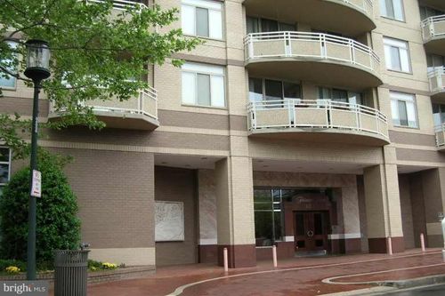 apt-713-4801 Fairmont Ave, BETHESDA, MD, 20814-6049 | Card Image