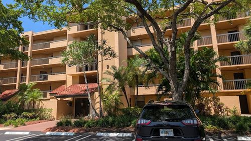 450 Egret Cir, Delray Beach, FL, 33444-7903 | Card Image