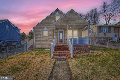 7420 Poplar Ave, BALTIMORE, MD, 21224-3229 | Card Image