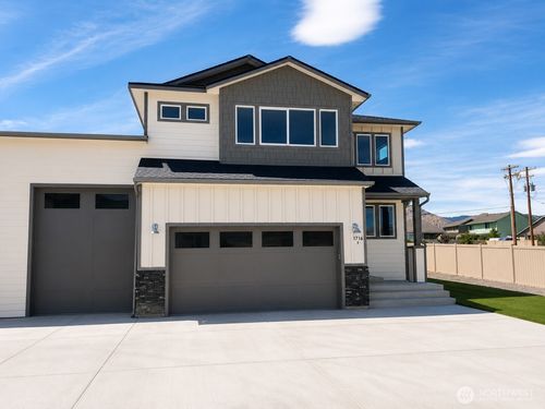 a-1716 Danny Boy Ln, Wenatchee, WA, 98801-4507 | Card Image