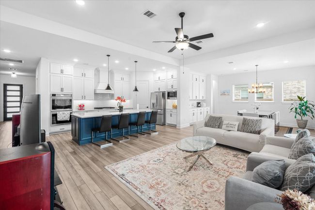14302 Indian Laurel Way, House other with 4 bedrooms, 3 bathrooms and 3 parking in Cypress TX | Image 13