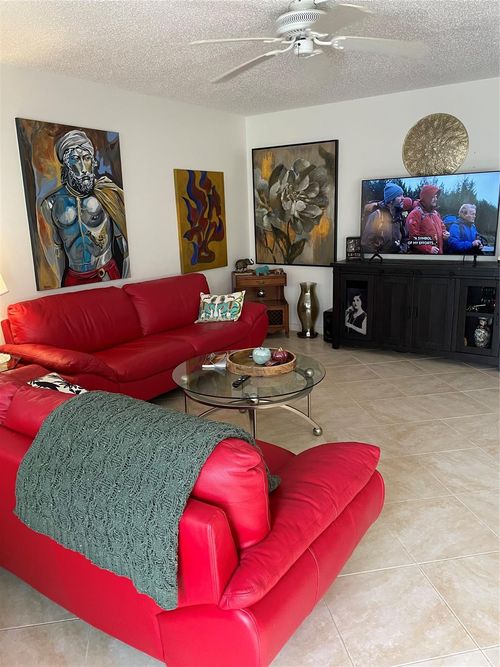 2002-2002 Lyndhurst H, Deerfield Beach, FL, 33442-2257 | Card Image