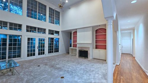 82 Broad Cove Ln, Montgomery, TX, 77356-8313 | Card Image