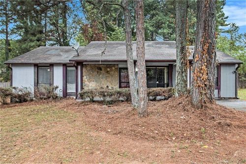 5472 Forest East Ln, Stone Mountain, GA, 30088-2926 | Card Image