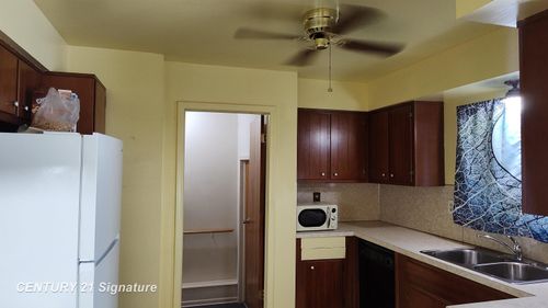 7230 Harvard Ave, Mount Morris, MI, 48458-2143 | Card Image