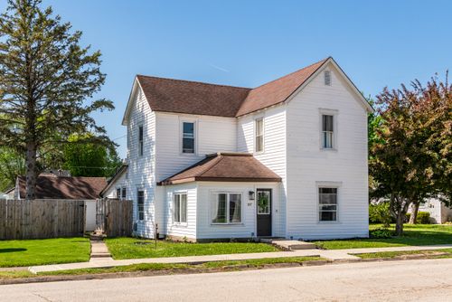 207 W North St, West Manchester, OH, 45382-5051 | Card Image