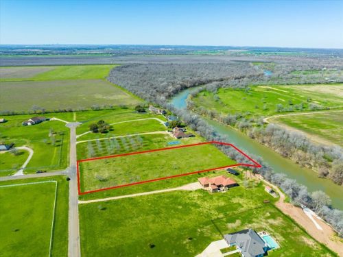 120 Colorado Blf, Cedar Creek, TX, 78612-3562 | Card Image