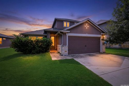 10118 Macarthur Way, Converse, TX, 78109-1913 | Card Image