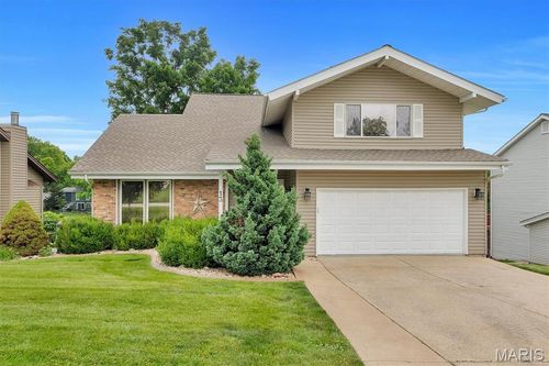 13 Harbor Point Ct, Lake St Louis, MO, 63367-1336 | Card Image