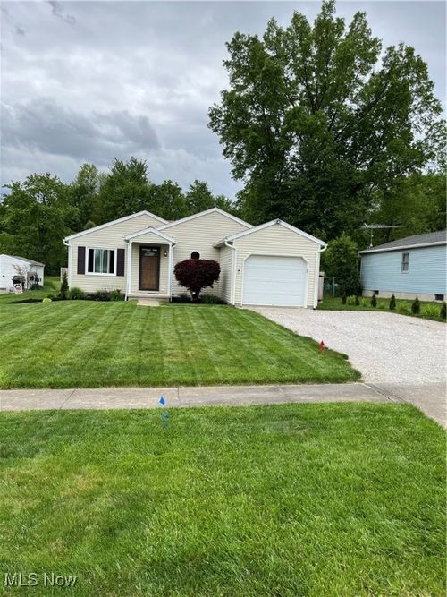 22 Driftwood, Rittman, OH, 44270-1832 | Card Image