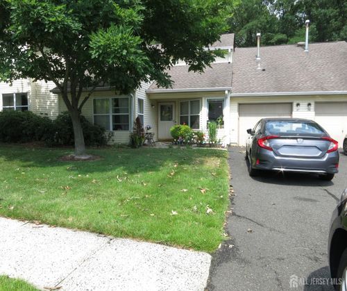 37 Aspen Ave, Englishtown, NJ, 07726-4703 | Card Image