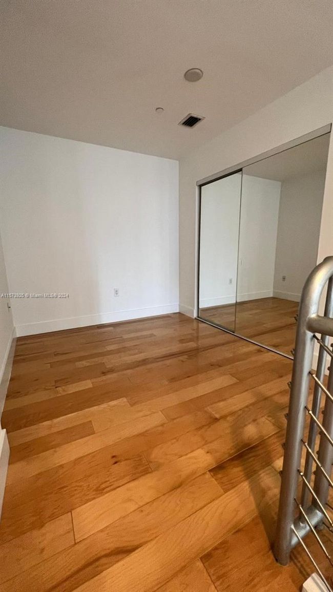 APT-618 - 1050 Brickell Ave, Condo with 1 bedrooms, 2 bathrooms and null parking in Miami FL | Image 6