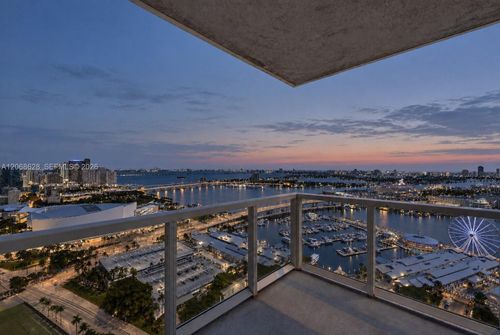 3702-244 Biscayne Blvd, Miami, FL, 33132-2343 | Card Image