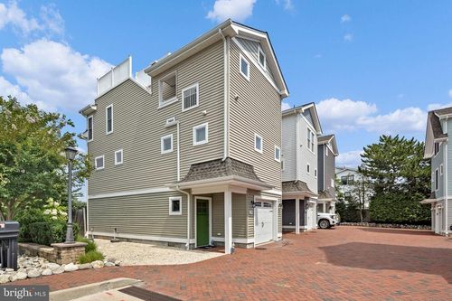 6-379 W 8th St, SHIP BOTTOM, NJ, 08008-4606 | Card Image