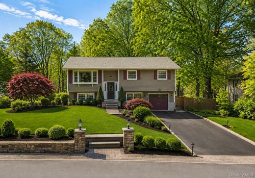 22 Fort Worth Pl, Monroe, NY, 10950-2317 | Card Image