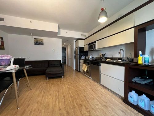 116-435 21st St, Miami Beach, FL, 33139-1704 | Card Image