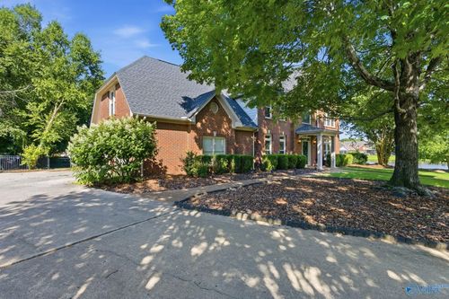 2619 Elderdale Drive Se, Owens Cross Roads, AL, 35763 | Card Image