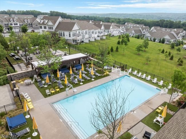 69 Aspen Dr, Townhouse with 4 bedrooms, 4 bathrooms and null parking in Cedar Grove NJ | Image 36