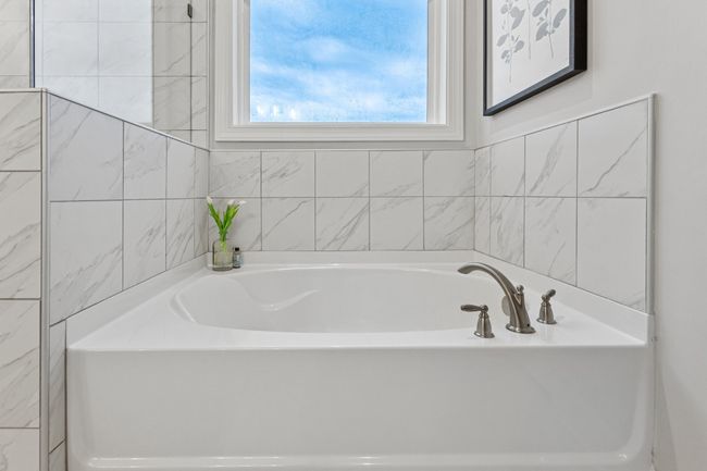Photos are of another home. Options and colors may vary. | Image 23
