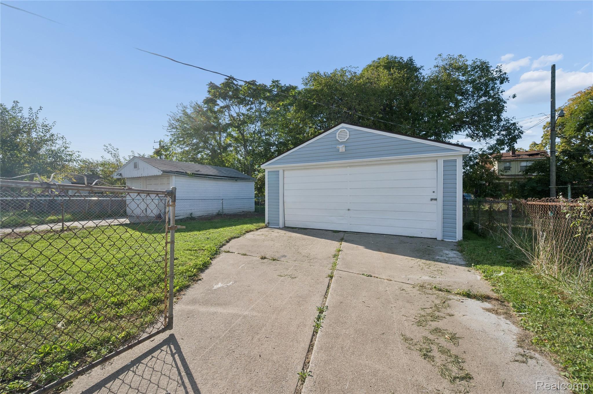 Residential in Detroit 4