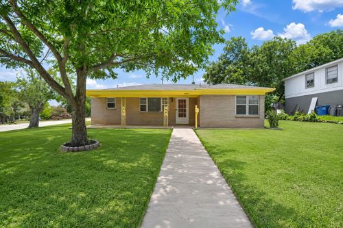 4028 Shawnee Trl, Lake Worth, TX, 76135-2844 | Card Image