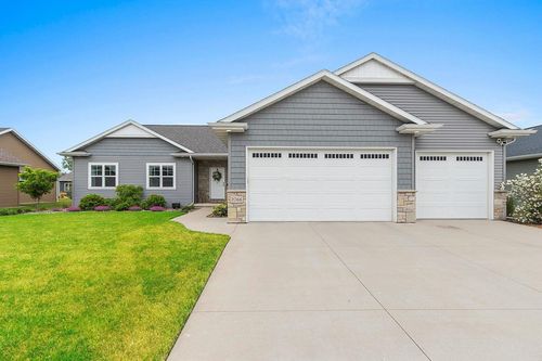 2066 W Heron Lane, GRAND CHUTE, WI, 54913 | Card Image