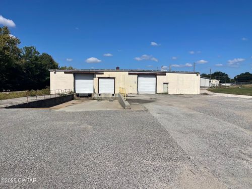 205 Bellvue St, Jackson, TN, 38301-5805 | Card Image