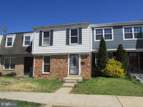 9045 Continental Pl, LANDOVER, MD, 20785-4733 | Card Image