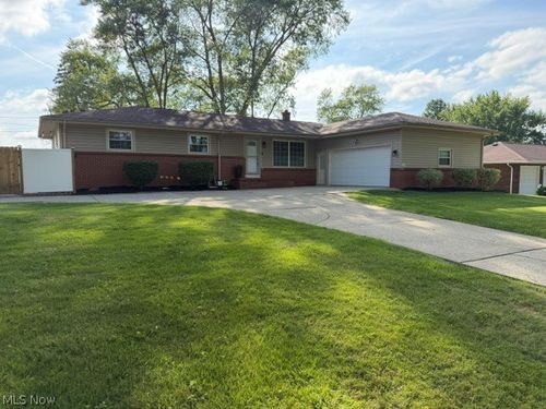 4609 Bond Ave Nw, Warren, OH, 44483-1722 | Card Image