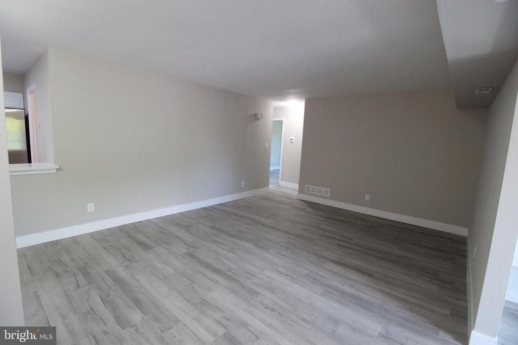 Residential in MOUNT LAUREL 3