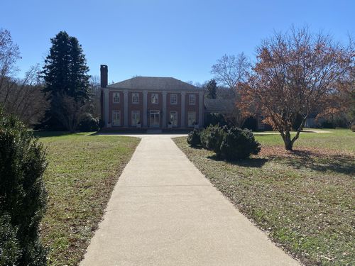 1099 E Gaines St, Lawrenceburg, TN, 38464-3865 | Card Image